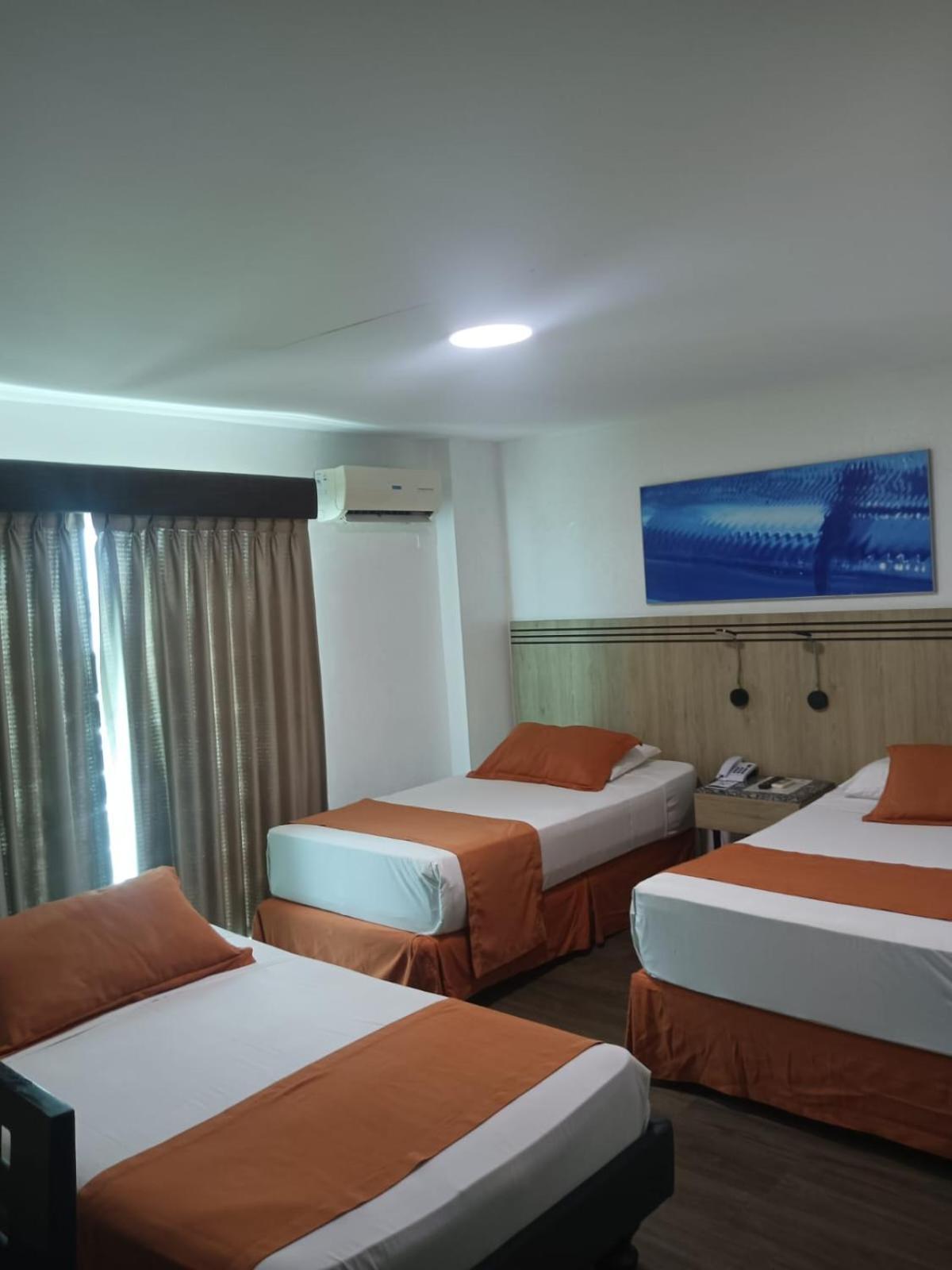 Hotel Mar Azul Manta Esterno foto